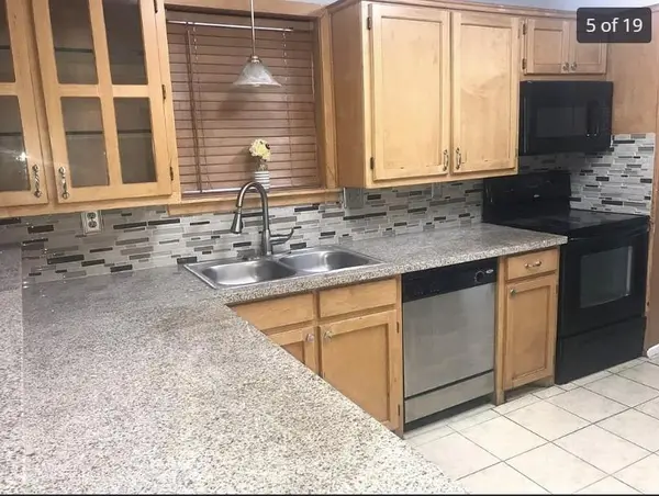 Arlington, TX 76018,210 Nettletree Street