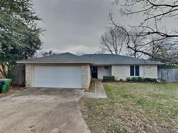 445 Hillside Drive, Aledo, TX 76008