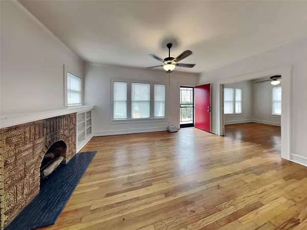 Fort Worth, TX 76107,3333 W 6th Street