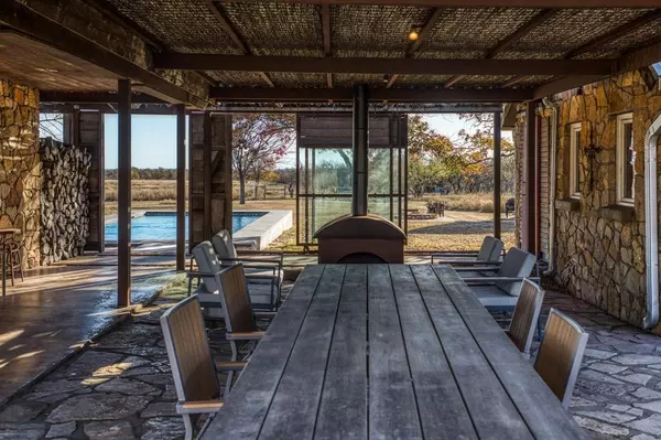 Talpa, TX 76882,2969 CR 422