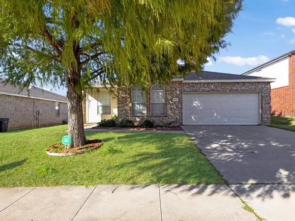 548 Linacre Drive, Fort Worth, TX 76036
