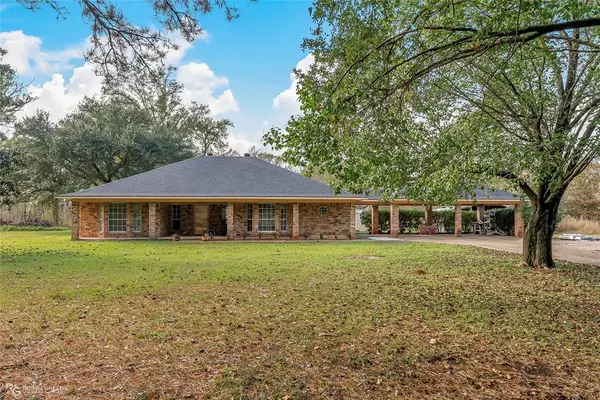 5425 Modica Lott Road, Bossier City, LA 71111