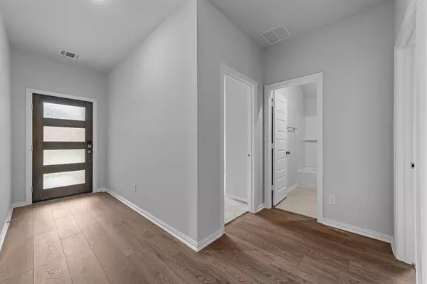 Van Alstyne, TX 75495,602 Stone Hollow Drive