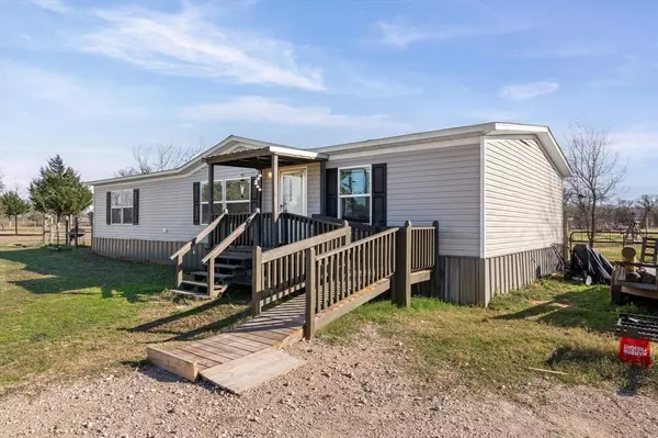 Riesel, TX 76682,1639 Elm Lake Road