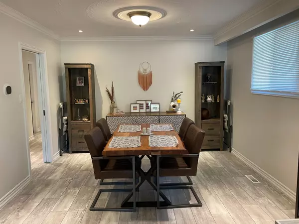 Toronto C15, ON M2J 4T2,62 Edmonton RD #Main Level