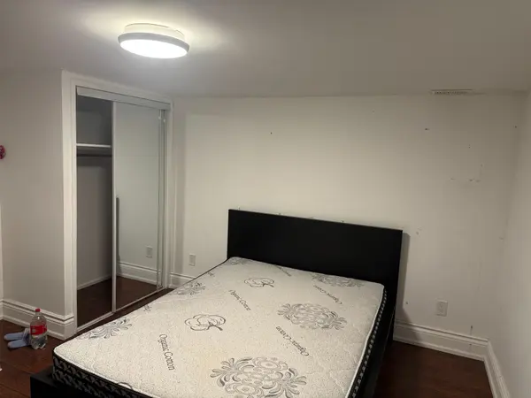 Toronto C07, ON M2R 2Y4,14 Robson PL W