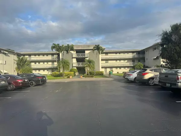 Hollywood, FL 33021,1001 Hillcrest Ct #314