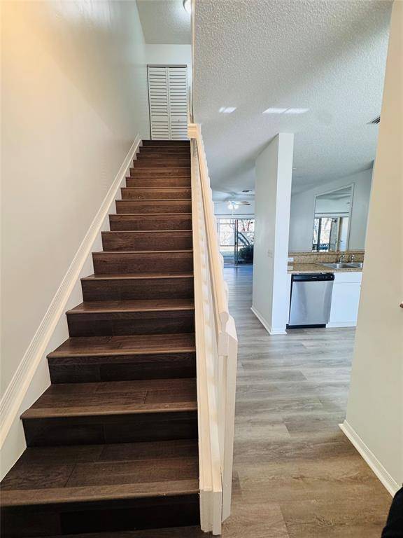 Pembroke Pines, FL 33025,12113 SW 2nd St