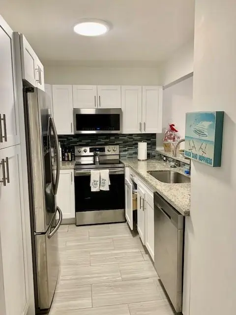 North Miami Beach, FL 33160,16531 NE 35th Ave