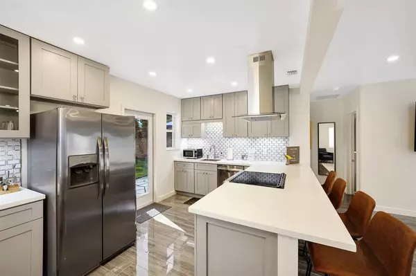 Fort Lauderdale, FL 33311,1332 NW 6th Ave