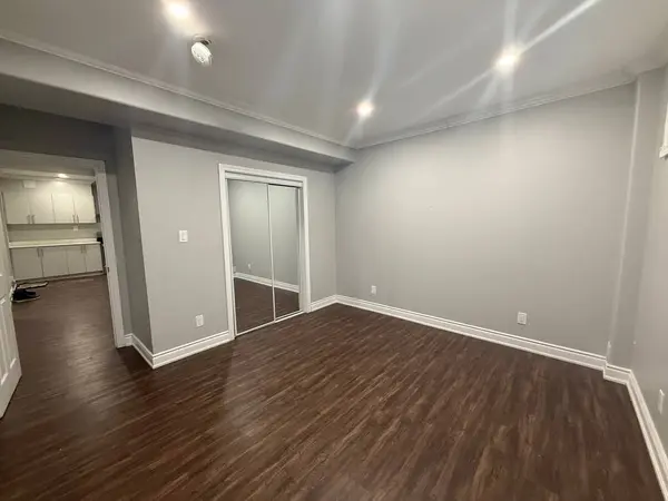 Brampton, ON L7A 3W2,15 Perkins DR E #2