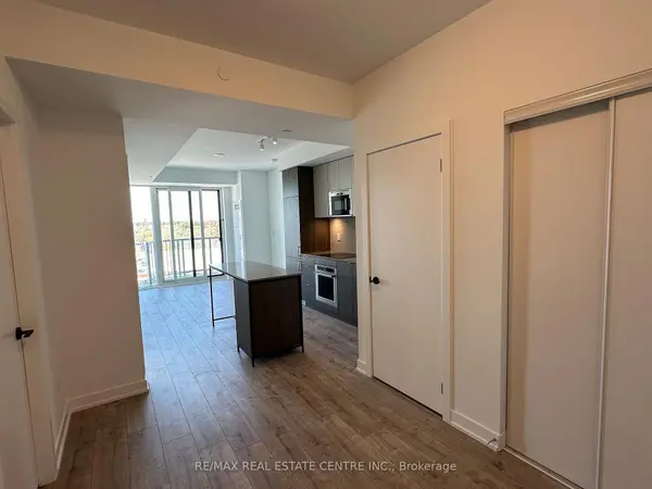 Mississauga, ON L5H 0A9,220 Missinnihe WAY #1002