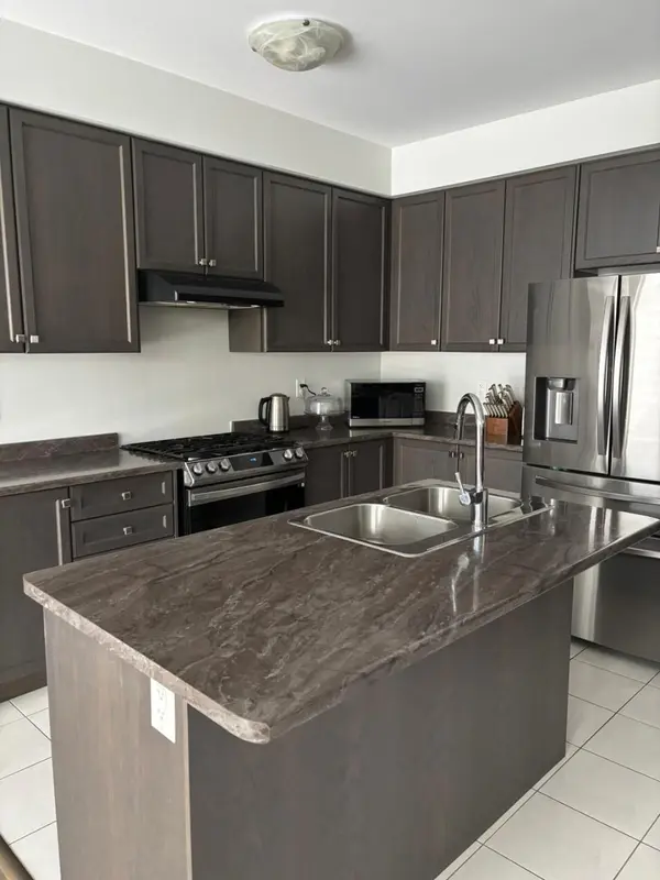 Niagara Falls, ON L2H 3S3,8755 Sourgum AVE E