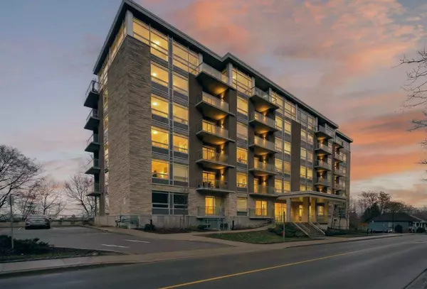 479 Charlton AVE E #209, Hamilton, ON L8N 0B4