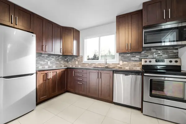 Hunt Club - South Keys And Area, ON K1V 7V9,1666 Edge Hill PL #Upper Unit