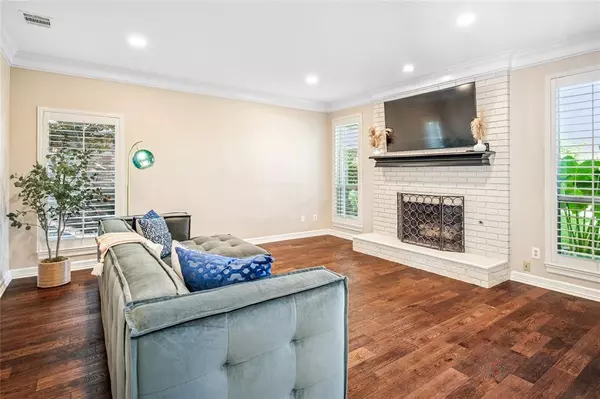 Dallas, TX 75248,6535 Barkwood Lane