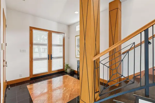 Dallas, TX 75209,5730 W Amherst Avenue