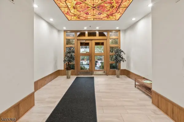 Englewood City, NJ 07631,109 Grand Ave