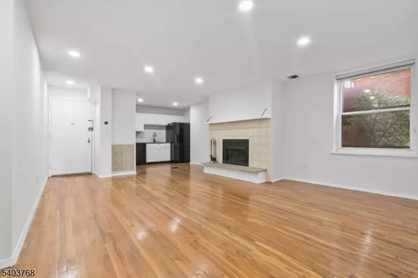 Englewood City, NJ 07631,109 Grand Ave