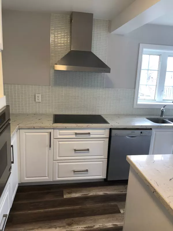 Ajax, ON L1S 1S5,22 George ST