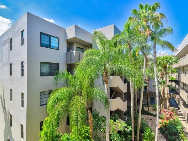 Pembroke Pines, FL 33026,1101 Colony Point Cir #422