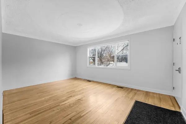 Hunt Club - South Keys And Area, ON K1V 7V9,1666 Edge Hill PL #Lower Unit