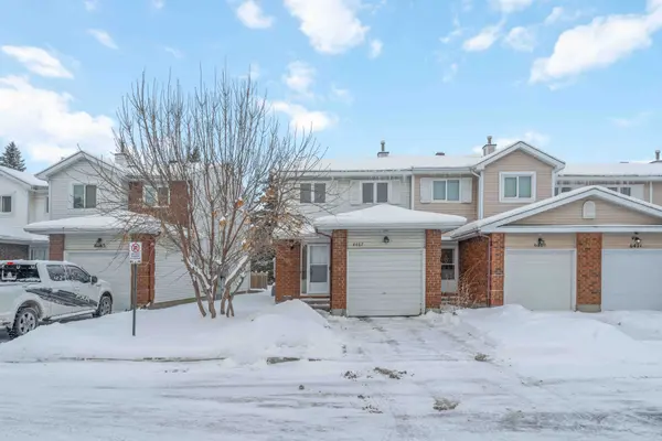 Orleans - Convent Glen And Area, ON K1C 4Y3,6467 Natalie WAY