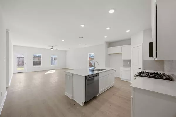 Forney, TX 75126,734 Carson Drive