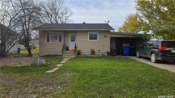 112 4th STREET E, Carnduff, SK S0C 0S0