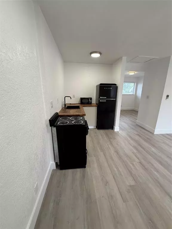 Hollywood, FL 33020,2213 Lincoln St #4