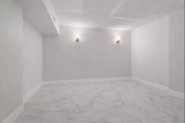 Sunny Isles Beach, FL 33160,19380 Collins Ave #507