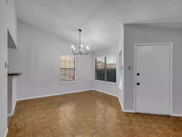 Irving, TX 75060,2806 Harvest Lake Drive