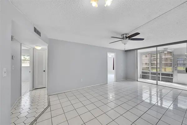 Fort Lauderdale, FL 33322,2901 Sunrise Lakes Dr #101