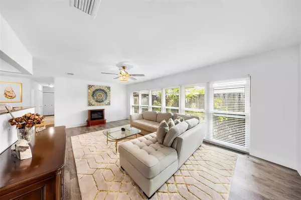 2133 Coral Gardens Dr,  Wilton Manors,  FL 33306