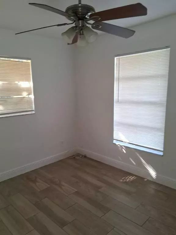 Fort Myers, FL 33916-,1958 KNIGHT ST