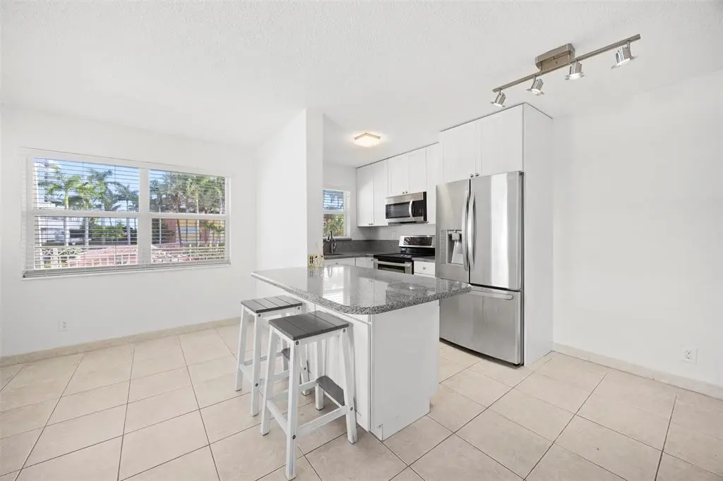 Fort Lauderdale, FL 33305,2131 N Ocean Blvd #17