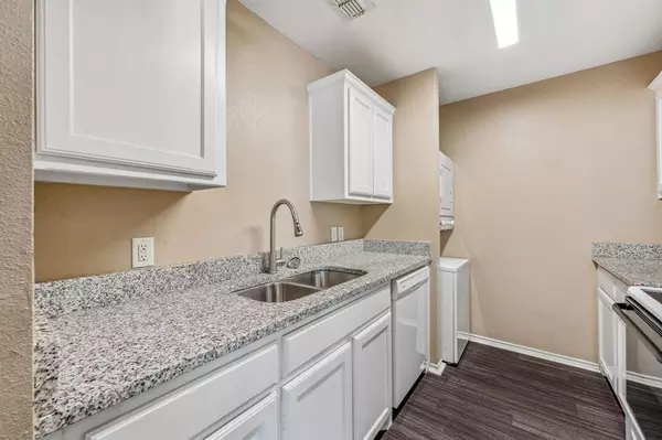 Stephenville, TX 76401,872 W Vanderbilt Street