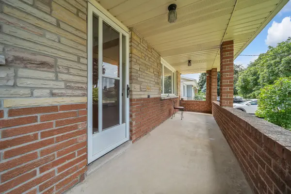 Niagara Falls, ON L2E 5K1,6768 KEIFFER ST