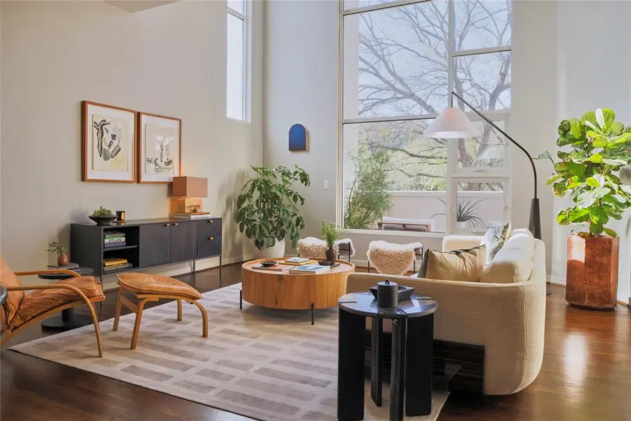 4026 Travis #E, Dallas, TX 75204