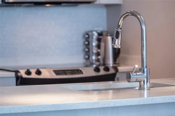 Victoria, BC V8V 3P6,1090 Johnson St #408