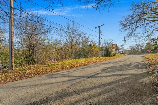 Dallas, TX 75203,2223 Gallatin Street