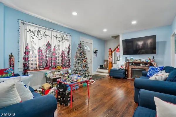 Totowa Boro, NJ 07512,228 Totowa Rd