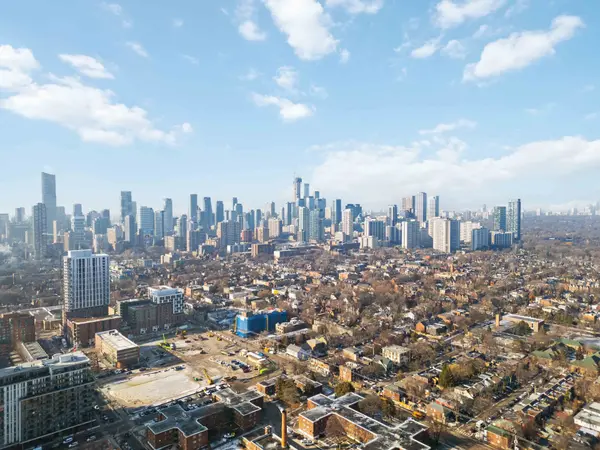 Toronto C08, ON M5A 0C3,170 Sumach ST #1005