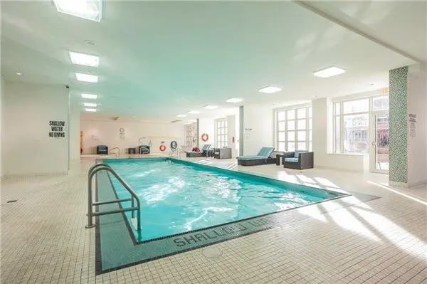 Toronto C01, ON M6K 3R3,75 East Liberty ST #1807