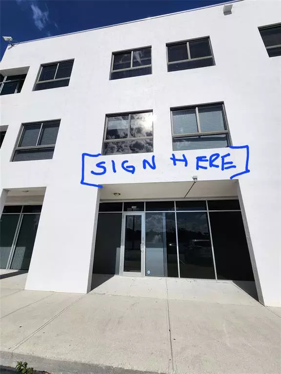 Pembroke Pines, FL 33029,18501 Pines Blvd #106