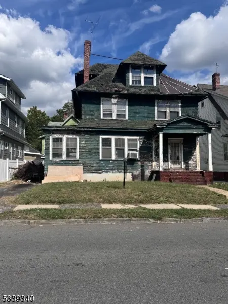 East Orange City, NJ 07017,188 Rutledge Ave