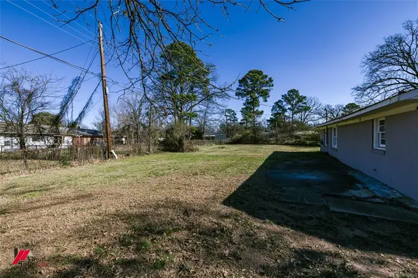 Shreveport, LA 71106,7101 Devonshire Circle