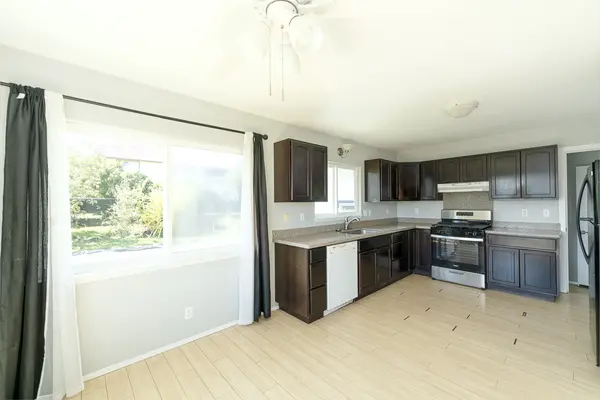 Keaau, HI 96749,17-227 IPUAIWAHA ST