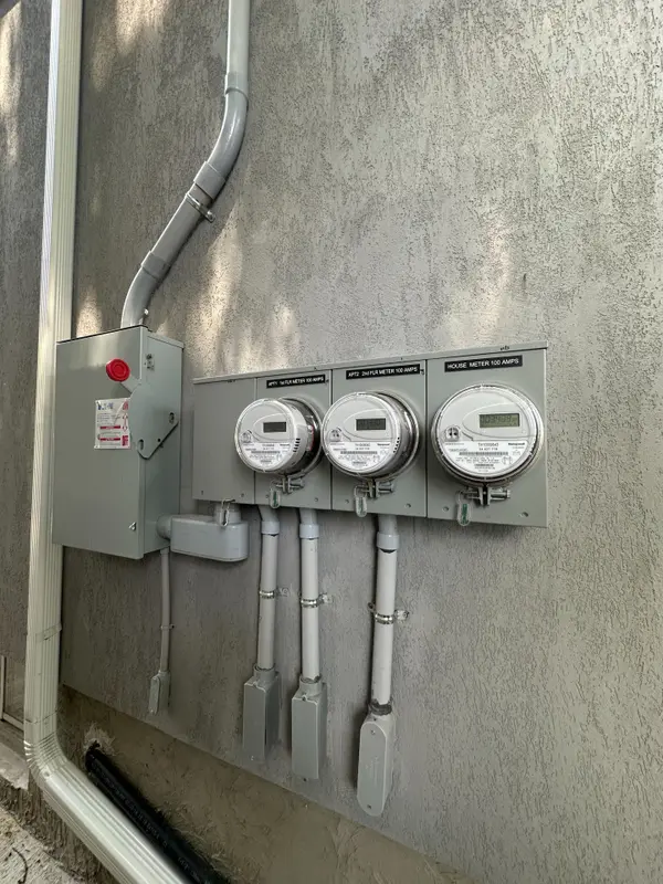 Toronto W03, ON M6N 3W6,6 Lapp ST