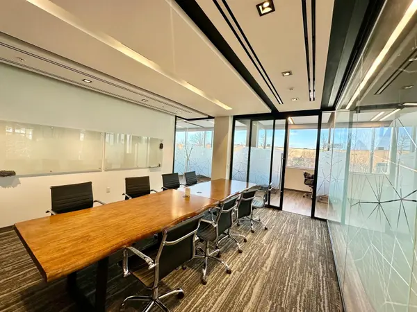 Toronto W04, ON M6B 1G1,200 Fairbank AVE #DSO 003